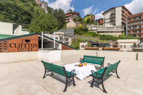 Shimla Apartamento | Alaya Stays 3 BHK Apartment with Scenic views - Cliff Perch