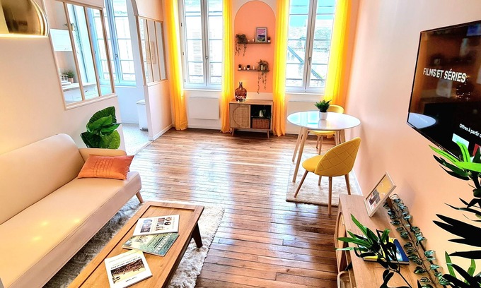 Tonnerre Apartamento | Alba - Appartement en Hyper Centre Avec Terrasse, Parking et Local à Vélos