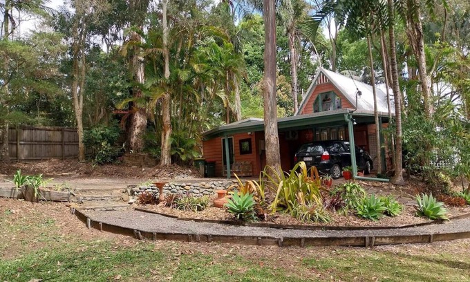 Maleny Casa | ALBA the Scottish Cottage Maleny Walk everywhere