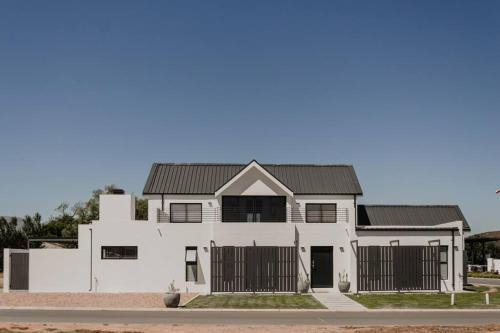 Robertson Casa | Albatross Lodge - Silwerstrand Golf and River Estate