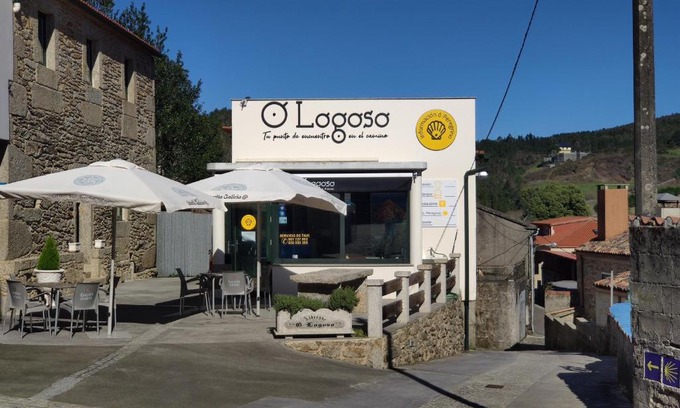 Dumbria Hostal | Albergue O Logoso