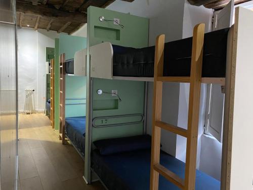 Arzua Hostal | Albergue O Santo