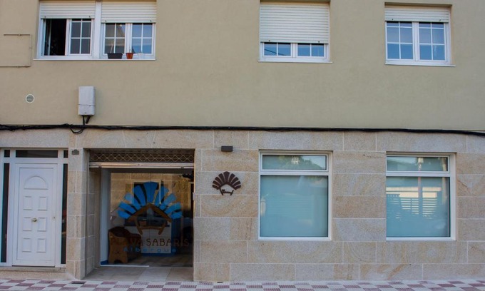 Sabaris Hostal | Albergue playa de sabaris
