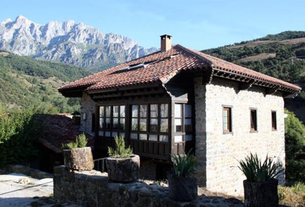 Baro Hostal | Albergue Turístico Valdebaró