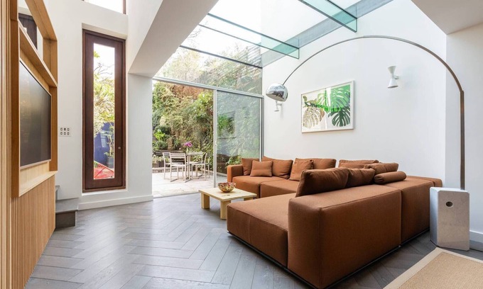 Camden Town with Primrose Hill Apartamento | Albert Street V by onefinestay