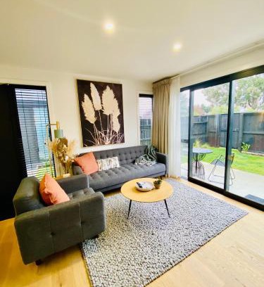 Albert Town Casa | Albert Town, Wānaka Townhouse - Toi Toi