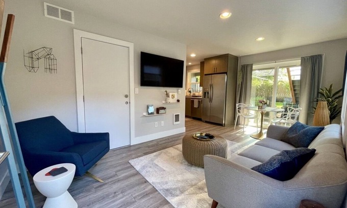 Alberta Arts District Apartamento | Alberta Arts Private Apartment!