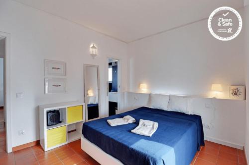 Areias de Sao Joao Apartamento | Albufeira Central by Homing