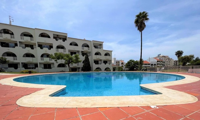 Areias de Sao Joao Apartamento | Albufeira Twins 1 With Pool by Homing