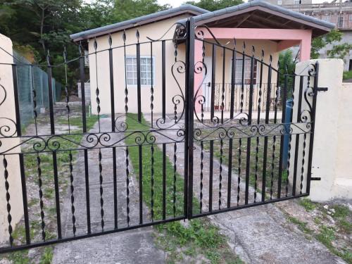 Montego Bay Casa | Aldae Inn