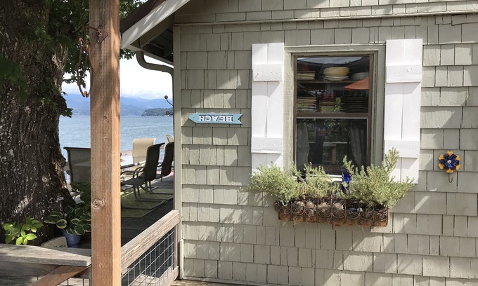 Union Cabaña | Alderbrook Area Waterfront Beach Cottage, Vistas espectaculares!