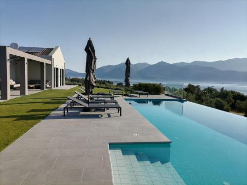 Kefalonia Villa | Alekos Beach Houses-Elia Villas