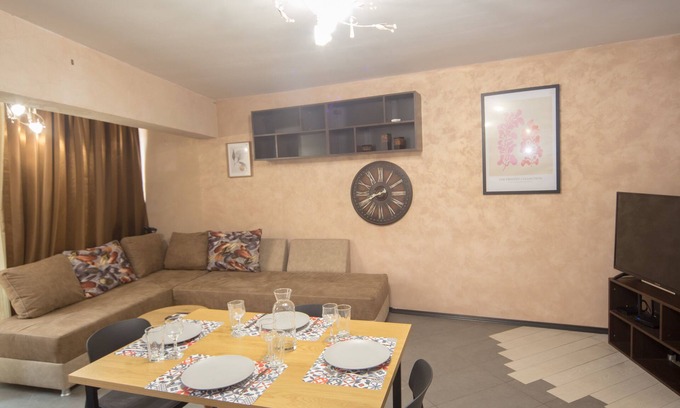 Burgas Center Casa | Aleks Holiday- Top center, Sea garden,Free parking space