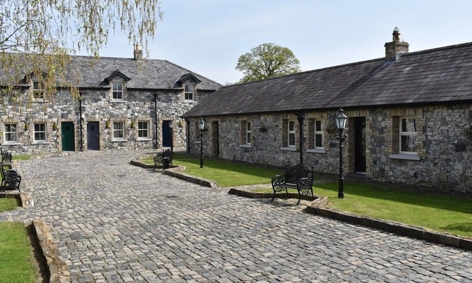 Leixlip Cabaña | Alensgrove Cottages No. 06
