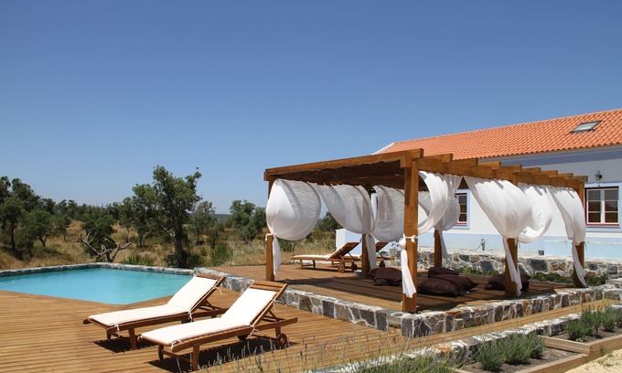 Santa Margarida da Serra Villa | Alentejo! Villa con piscina en la tranquila Serra de Grandola, playas a 30 min.