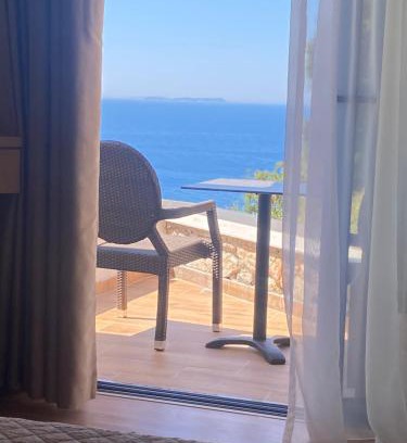 Himare Cama Y Desayuno | Alex Boutique Hotel