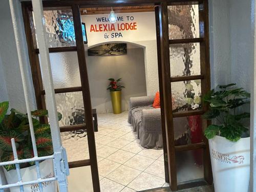 Goodwood Cabina | ALEXIA LODGE & SPA