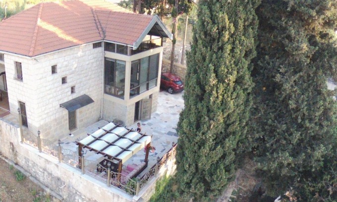 Aley Casa | Aley Maison des Couleurs - Artistic home in Aley's heart