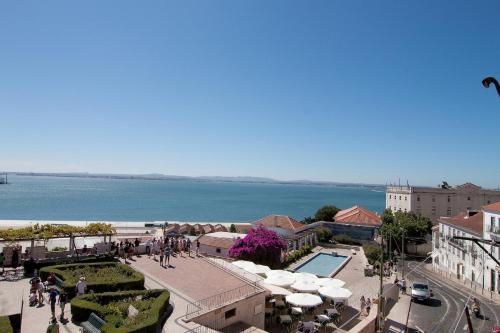 Santa Maria Maior Apartamento | Alfama Balcony - Awesome Tagus View