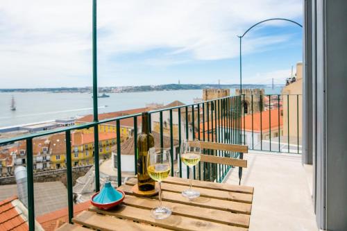 Se Apartamento | Alfama Terrace River View by LovelyStay