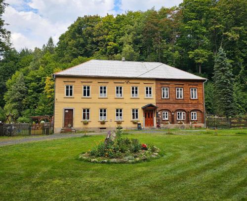Krasna Lipa Apartamento | Alfapartmány