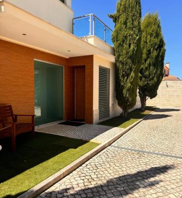 Alfarim Casa | Alfarim House - close to Meco beach and Sesimbra