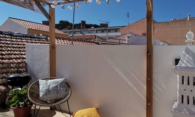 Silves Casa | Algarve house, sun, terrace, views and barbecue