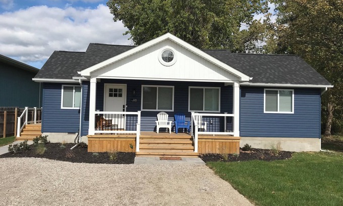 Algonac Casa | Algonac Harbour House