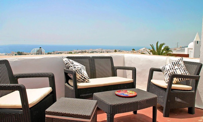 Nerja Chalet De Esquí | Alhambra 9, Casa moderna con impresionantes vistas en Urb. Alhambra Nerja
