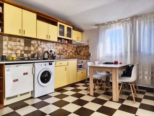 Varosha Apartamento | AlHana Panoramic Studio - Top Center, Blagoevgrad