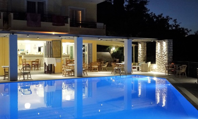 Nikiana Apartamento | Aliki Hotel