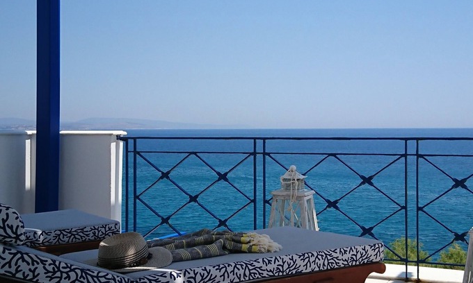 Paralia Agias Fotinis Casa | Aliki Studios