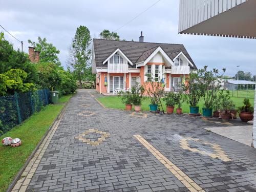 Balatonlelle Apartamento | Alinka Apartmanház