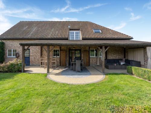 Alken Casa | Alken Farm Stay with Terrace