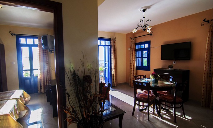 Finiki Apartamento | Alkioni Hotel