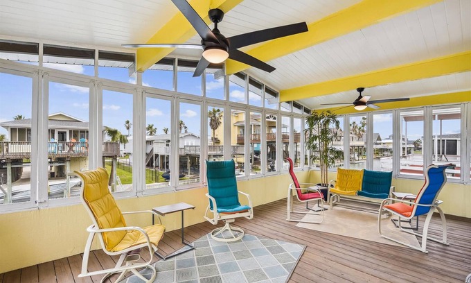 Isla Del Sol Casa | All Day Bay Dream | Canal Front with Dock!