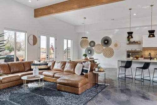 Hurricane Casa | All Decked Out at Sand Hollow Resort