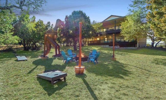 Canyon Lake Casa | All Decked Out