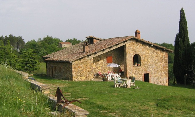 Acquapendente Cabaña | Todo en piedra, rodeado de naturaleza, ideal para familias y grupos de amigos.