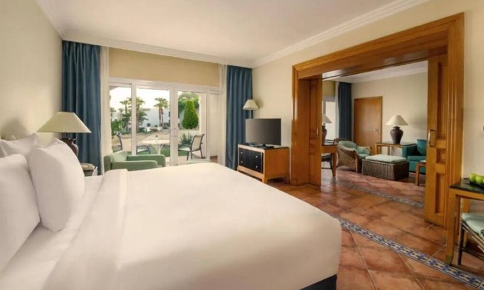 Sharm El Sheikh Complejo | All-Inclusive Fun Near Naama Bay | Pools, Spa, Dining Options & Family Perks