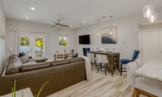 Port Malabar Casa | All new, lovely, spacious 3bd/2bth unit sleeps 8!