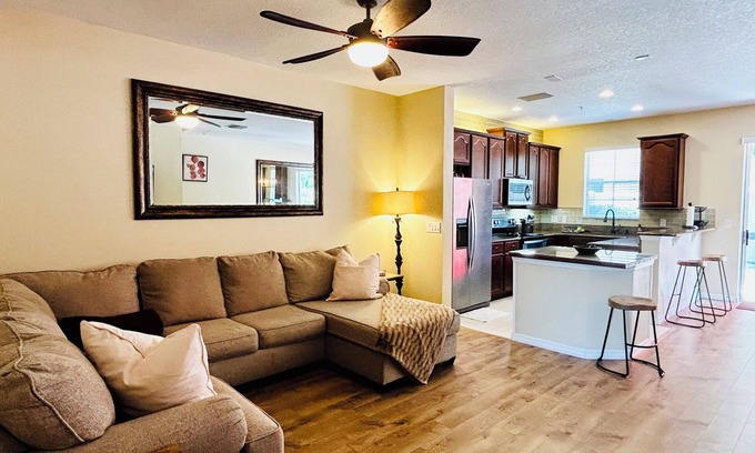 Southwest Orlando Casa | Todo NUEVO Universal Townhouse cerca de todas las atracciones