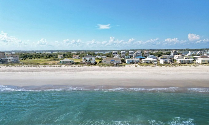 Ocean City Beach Casa | ALL'S WELL at this Beautiful, Ocean-Front Oasis