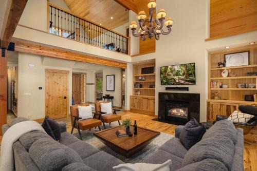 Cle Elum Casa | All-Season Suncadia Home Hot Tub and Heated Patio