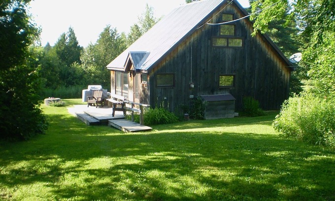 Craftsbury Village Cabaña | All Season Vermont Vacation Cottage