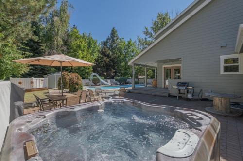 Leavenworth Casa | All Seasons Getaway by NW Comfy Cabins