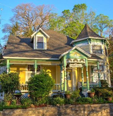 Eureka Springs Historic District Cama Y Desayuno | All Seasons Inn