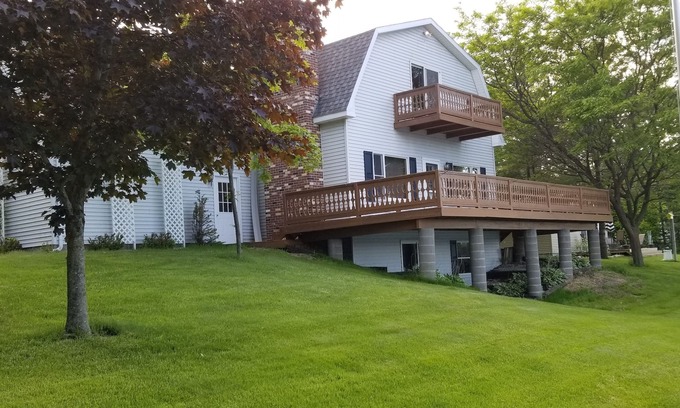 Cheboygan Casa | Cheboygan casa frente al lago en todos los deportes Long Lake
