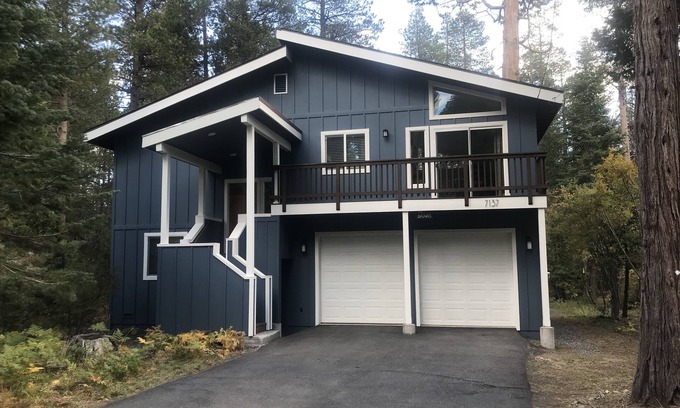 Tahoma Casa | TODAS LAS COMODIDADES DEL HOGAR: Lake & Bike Trail 1/2 mi, Bocce Ball Court, Ski 2-10 mi