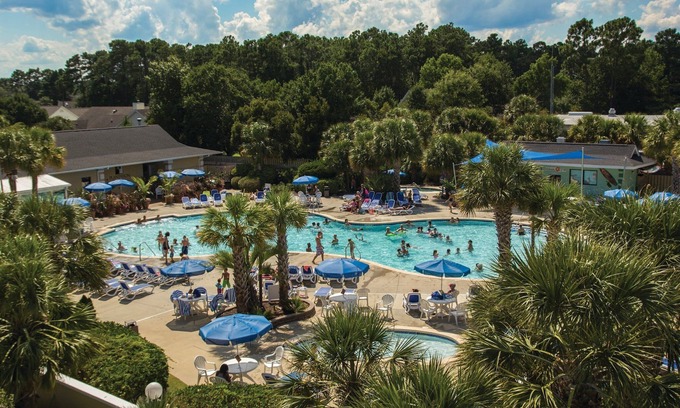 Surfside Beach Complejo | ¡Todas las comodidades de casa!
